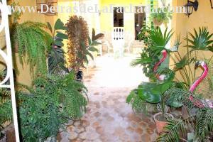 Calle Media Luna # 17 entre Santa Ana y calle Dolores.