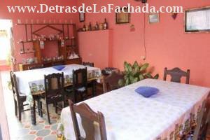 Camilo Cienfuegos 352 e/c Pedro Manuel Fritze y Julio Antonio Mella.