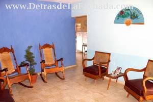 Calle B # 19 entre Concordia y Antonio Duménico.