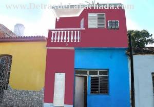 Calle Desengaño 228 (altos) entre calle Frank País y calle Cruz Verde.