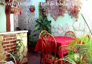 Calle Desengaño 228 (altos) entre calle Frank País y calle Cruz Verde.