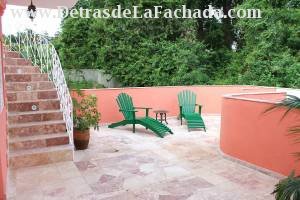 Calle Buen Retiro # 75 e/c calle Luz y San Procopio.