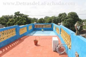 Calle Santo Domingo # 471 entre Lirio Blanco y callejón del Consejo.