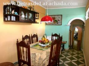 Juan Manuel Marquez (Amargura) 134-A. e/c Calixto Sanchez e Isidoro Armenteros.