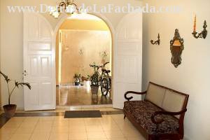 Calle Desengaño # 126 entre calle Callejón del Aguacate y calle Reforma.