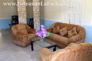 Antonio Guiteras 106 e/c Anastasio Cardenas y Pedro Zerquera.