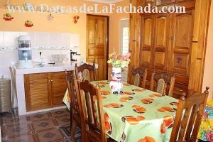 Calle Cruz Verde # 84-A (altos) entre calle Desengaño y callejón de las Angarillas.