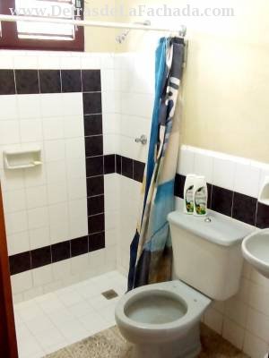 Carretera del Jibaro/ frente a Frutas Selectas