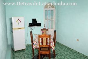 Calle Chanzoneta # 123 entre calle Vigia y calle Carret.