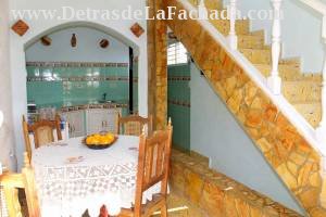 Calle Frank País # 608 entre calle Guaurabo y calle Candelaria.