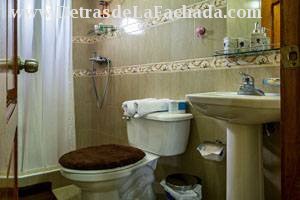 Pedro Zerquera No 201 entre Lino Perez y Antonio Guiteras