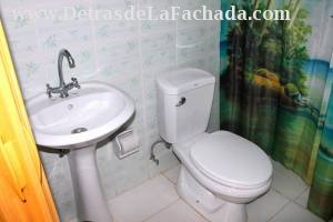 Santo Domingo # 172, e/c Jesús María y Borrell.