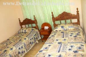 Calle Frank País # 608 entre calle Guaurabo y calle Candelaria.