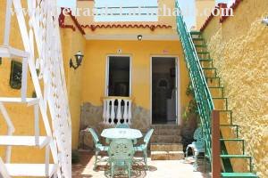 Calle Media Luna # 17 entre Santa Ana y calle Dolores.