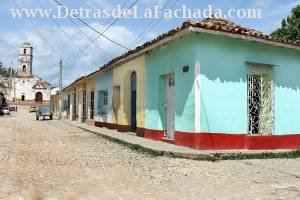 Calle San Procopio # 552 entre calle Lirio y calle Santa Ana.