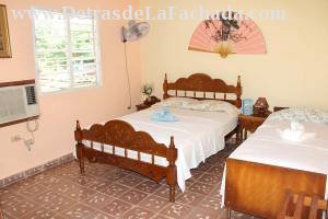 Calle Reforma # 611 (altos) entre calle Boca y callejón de las Angarillas.