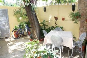 Calle Cruz Verde # 93-A entre callejón de las Angarillas y calle Desengaño.