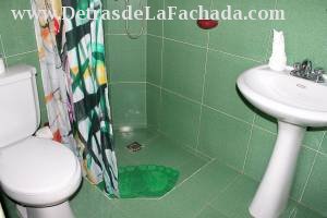 Calle Media Luna # 17 entre Santa Ana y calle Dolores.