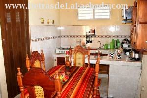 Callejón del Aguacate # 155 B entre calle Santo Domingo y San Procopio.