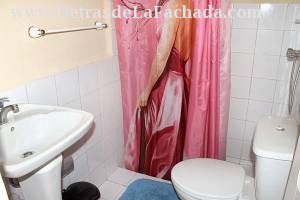 Calle Cruz Verde # 250 entre calle Guaurabo y calle Candelaria.