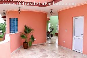 Calle Buen Retiro # 75 e/c calle Luz y San Procopio.