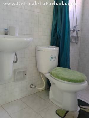 Camilo Cienfuegos #180 A entre Jose Marti y Miguel Calzada