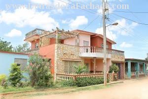 Calle Concordia # 31 entre calle Frank País y calle Jesús María.