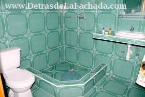 Calle Valdespino # 65 B entre Real y Jovellanos.