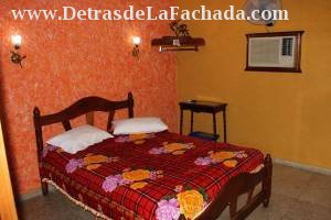 Anselmo Rodríguez 290 entre Simón Bolívar y Francisco J. Zerquera.