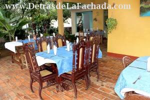 Calle Desengaño # 77 entre calle Reforma y calle Esmeralda.