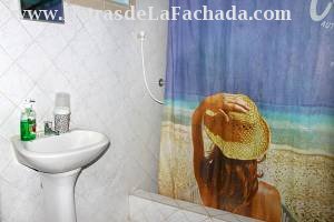 Calle Santo Domingo 182 A entre calle Jesús María y calle Borrell.