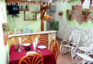 Calle Desengaño 228 (altos) entre calle Frank País y calle Cruz Verde.