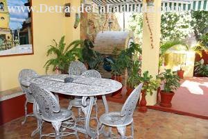 Calle Frank País # 22 entre calle Vigía y calle San Miguel.