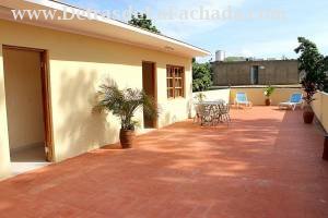 Calle Buen Retiro # 283 entre calle América y Constancia.  Trinidad. Sancti Spiritus. Cuba.