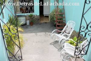 Calle Cruz Verde # 44 entre calle Desengaño y calle Rosario.