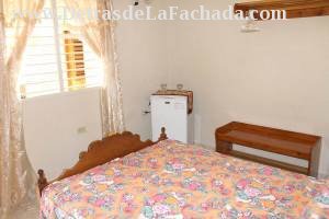 Calle Valdespino # 65 B entre Real y Jovellanos.