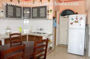 Calle Vigía # 59-C entre calle Gutiérrez y calle Gracia.