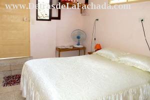 Frank País # 472 entre Callejón de las Angarillas y Callejón del Olvido.