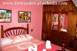 Pedro Zerquera #160-B e/ Camilo Cienfuegos y Lino Perez.