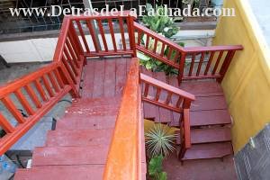 Escaleras de entrada