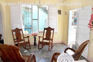 Calle Colón # 6 entre calle Esmeralda y calle Reforma.