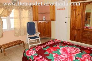 Calle Concordia # 130 entre callejón de San Diego y calle Santa Ana.