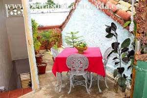 Frank País # 472 entre Callejón de las Angarillas y Callejón del Olvido.