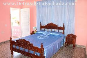 Calle Guásima # 16 entre calle América y calle Antonio Duménico.