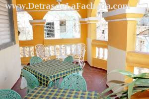 Calle Lirio Blanco # 171 entre calle Frank Hidalgo Gato y Manuel Fajardo.