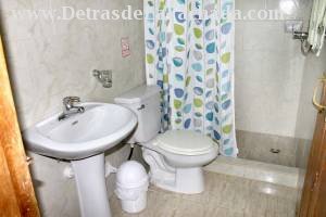 Independencia 92-B (altos) entre San José y San Antonio.