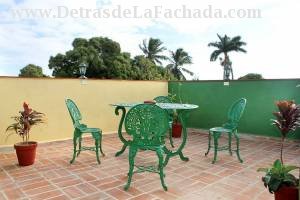 Calle Concordia # 130 entre callejón de San Diego y calle Santa Ana.