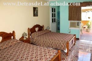 Calle Boca # 106 entre calle Frank País y calle Cruz Verde.