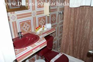 Calle Frank País # 608 entre calle Guaurabo y calle Candelaria.