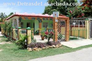 Avenida del Sol # 76 entre H y I Playa La Boca.